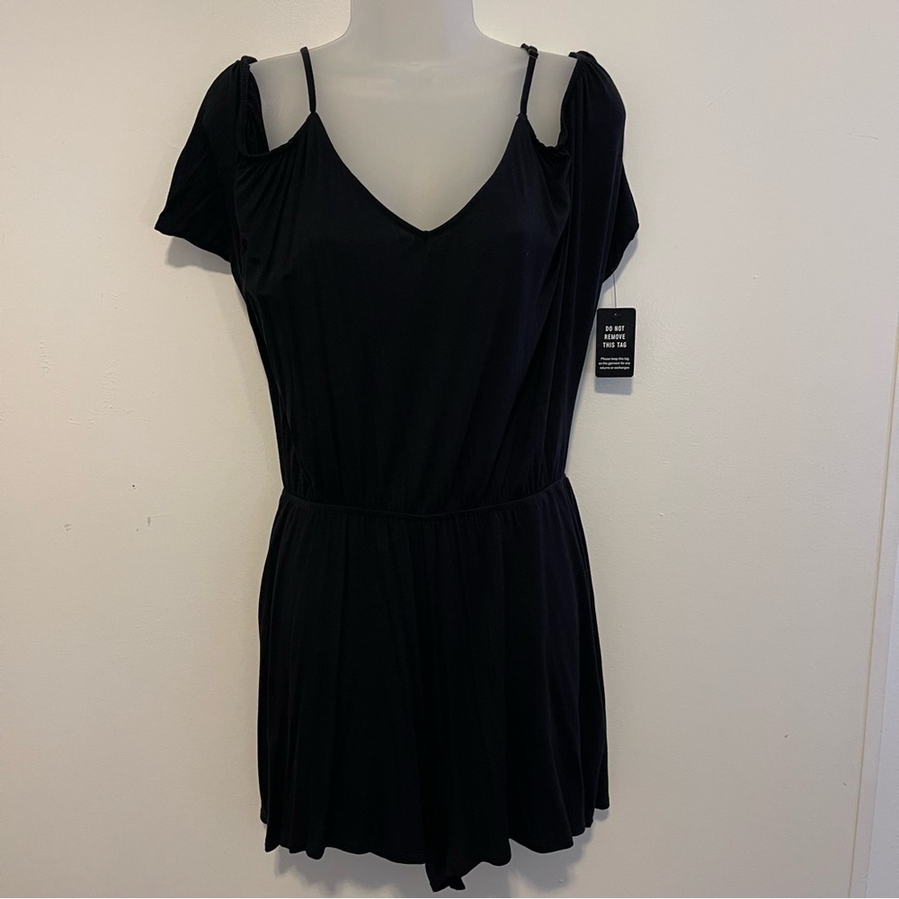 Express Women's Romper Black Cold Shoulder Knit Shorts V Neck Medium NEW NWT